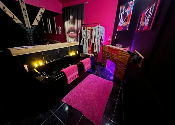 Love Room Du Moulin Rose