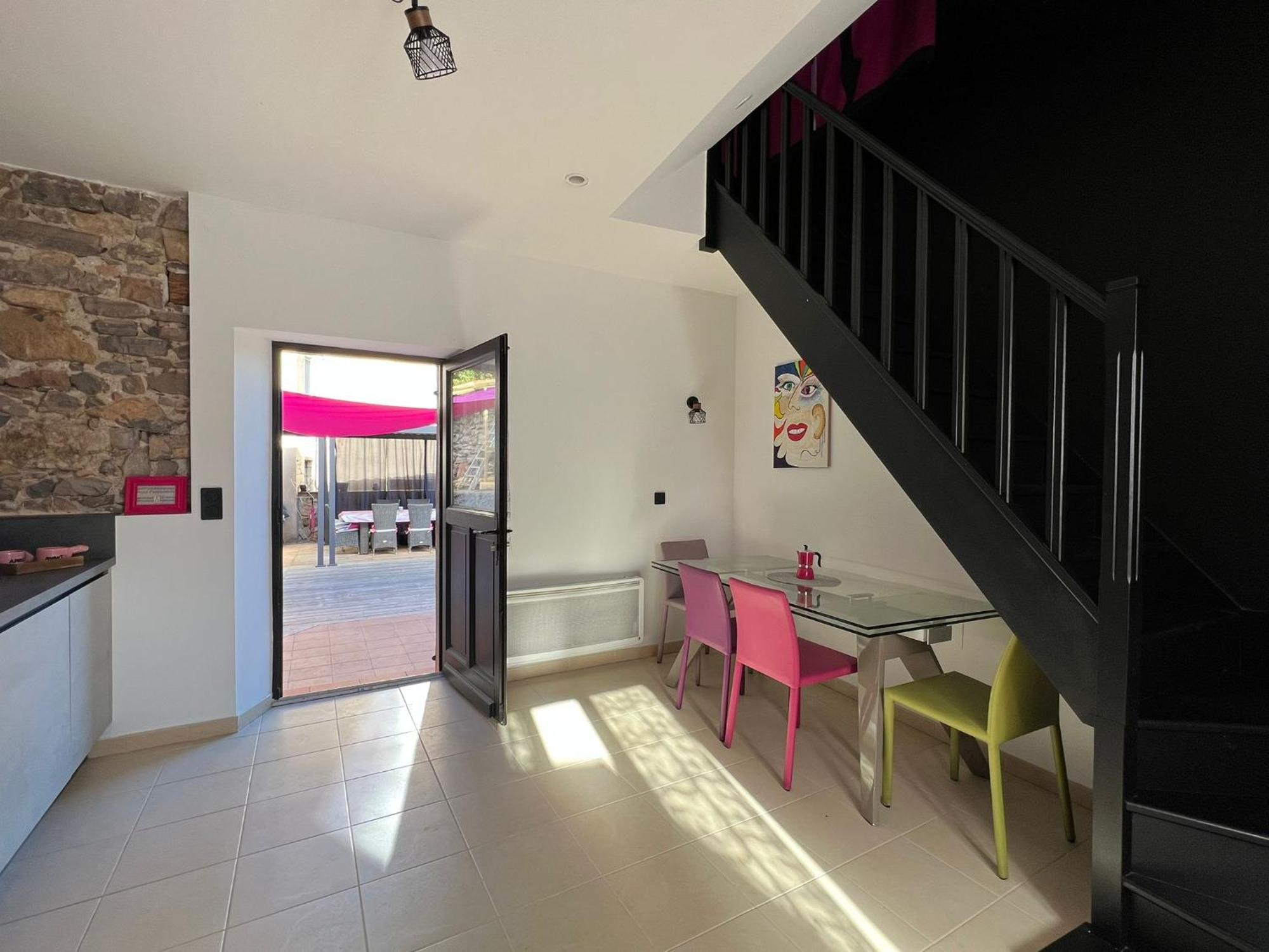 Du Moulin Rose Love hotel